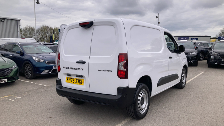 Peugeot Partner Standard Diesel 1.5 BlueHDi 100 Professional Van